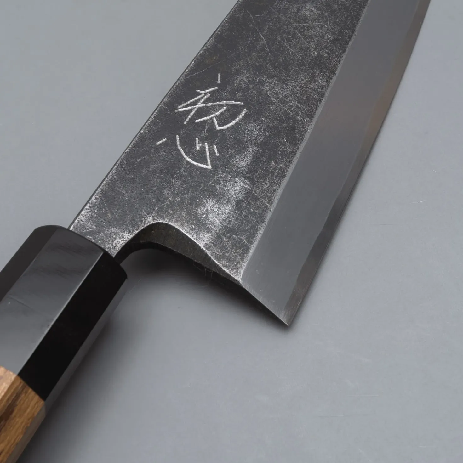 Hatsukokoro Shirasagi Kurouchi Single Bevel Kiritsuke Deba 18 cm
