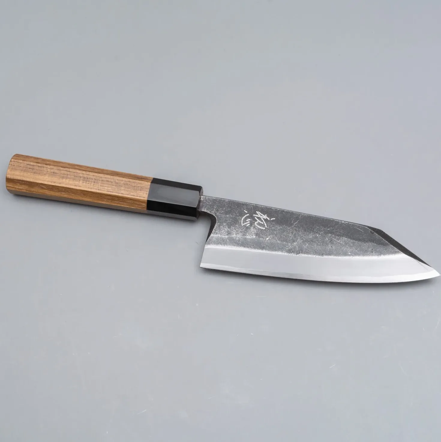 Hatsukokoro Shirasagi Kurouchi Single Bevel Kiritsuke Deba 15 cm