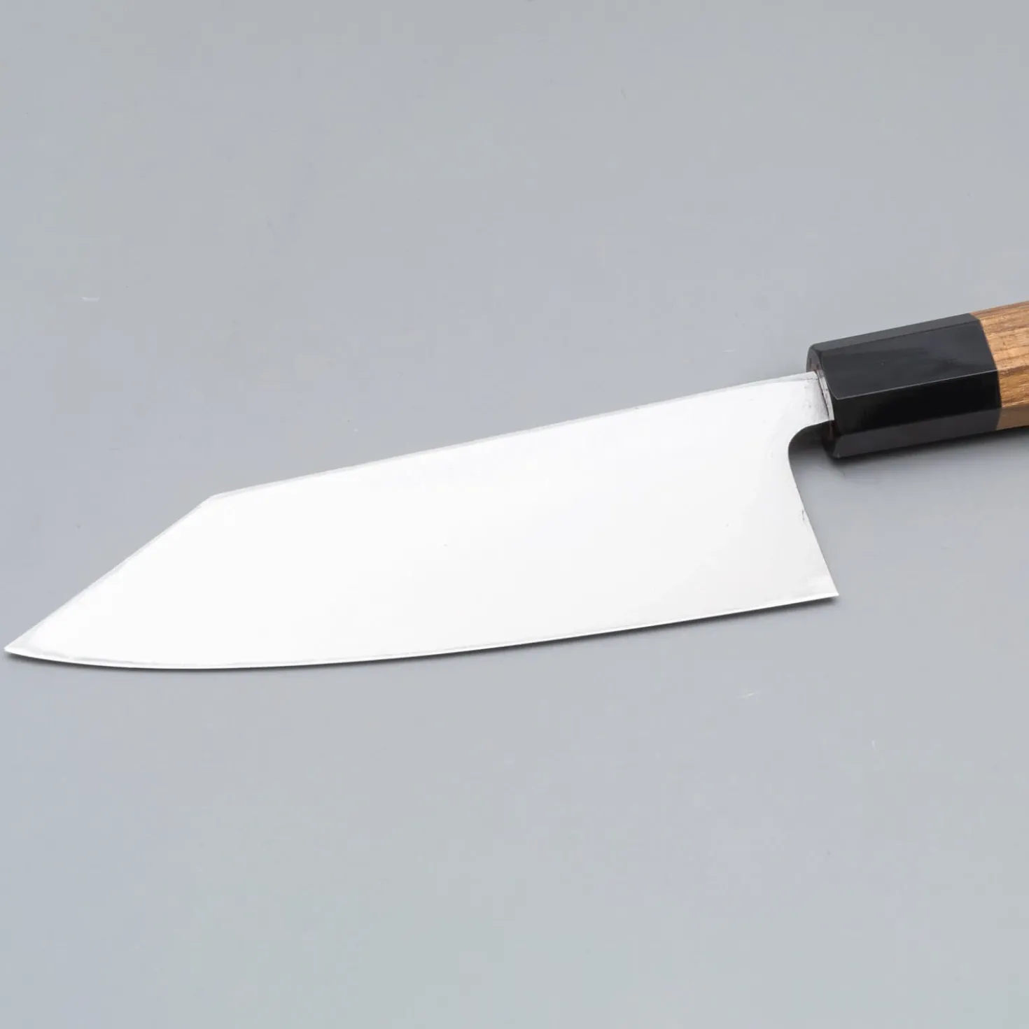 Hatsukokoro Shirasagi Kurouchi Single Bevel Kiritsuke Deba 15 cm