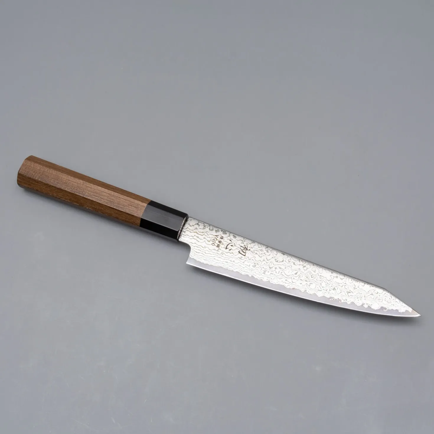Hatsukokoro Sunaarashi VG10 Damast Kiritsuke Petty 15 cm