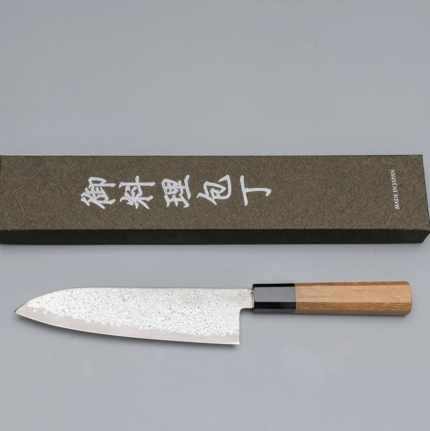 Hatsukokoro Sunaarashi VG10 Damast Santoku