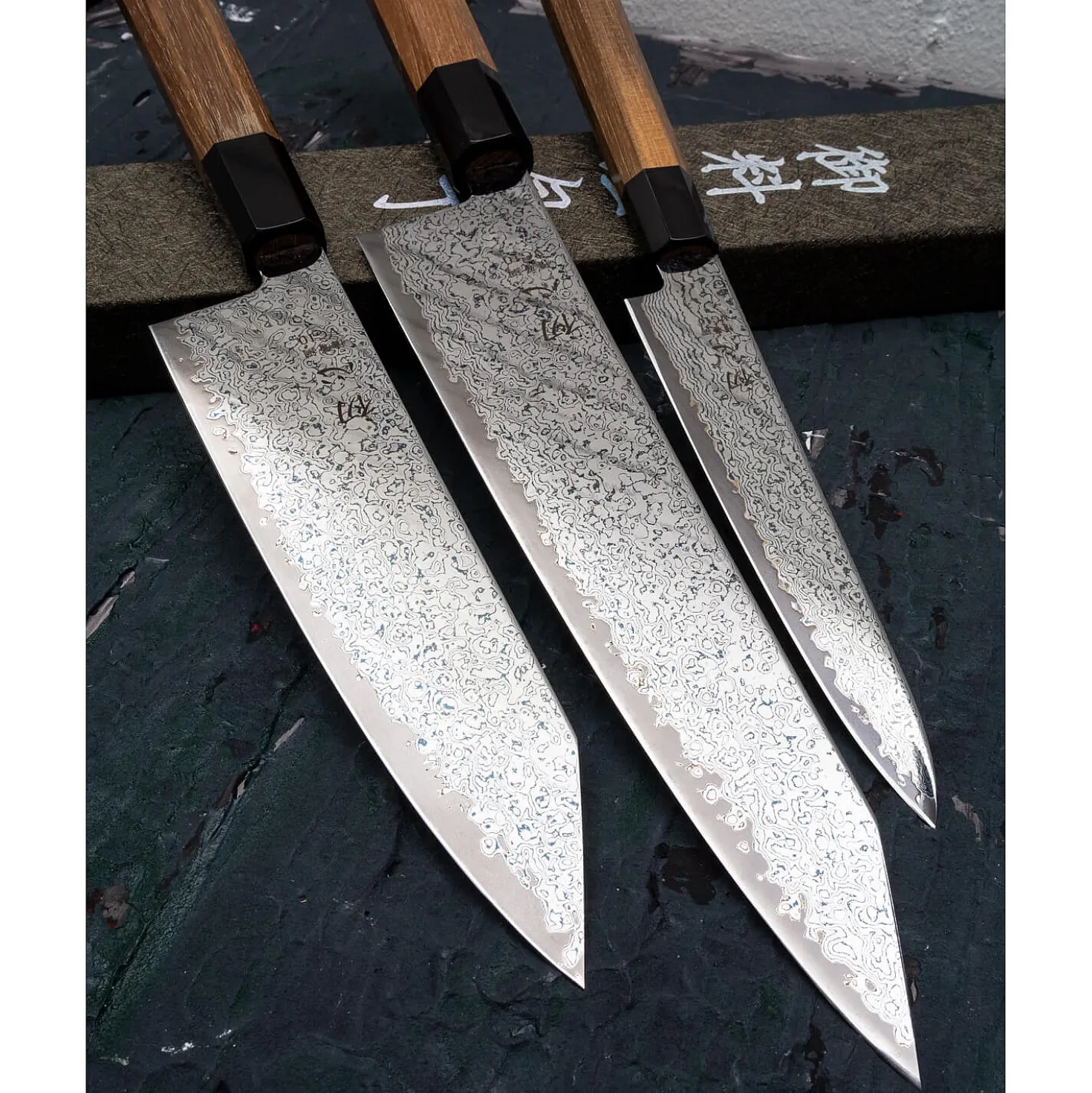 Hatsukokoro Sunaarashi VG10 Damast Kiritsuke Gyuto 21 cm