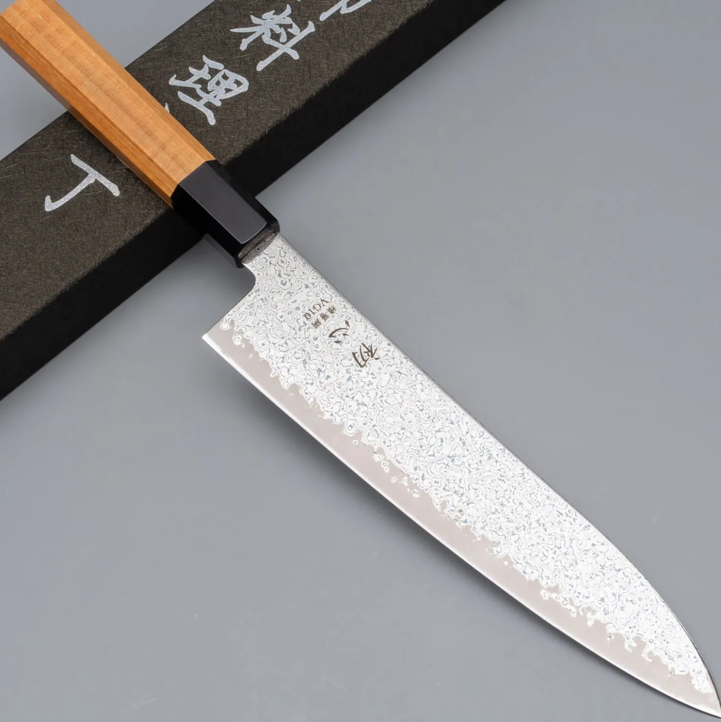 Hatsukokoro Sunaarashi VG10 Damast Gyuto 21 cm