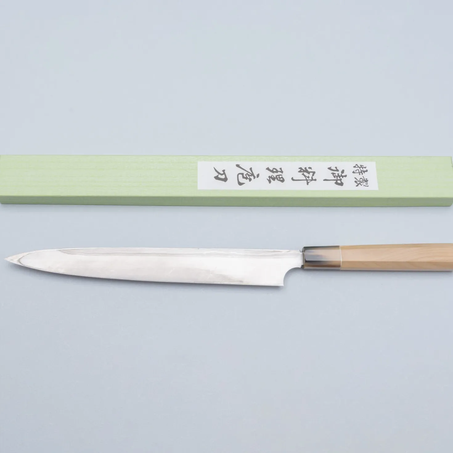 Hideo Kitaoka Shiro Damast Magnolia Yanagiba 27 cm