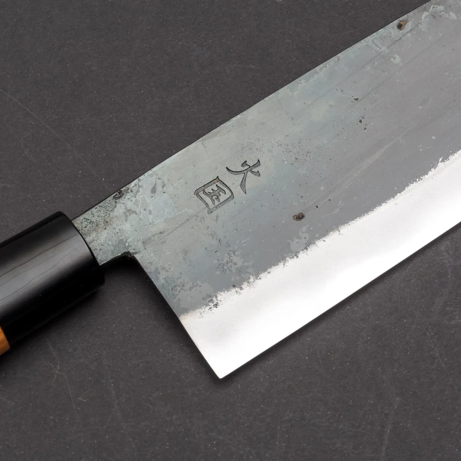 Hinokuni Shirogami Kurouchi Santoku 24