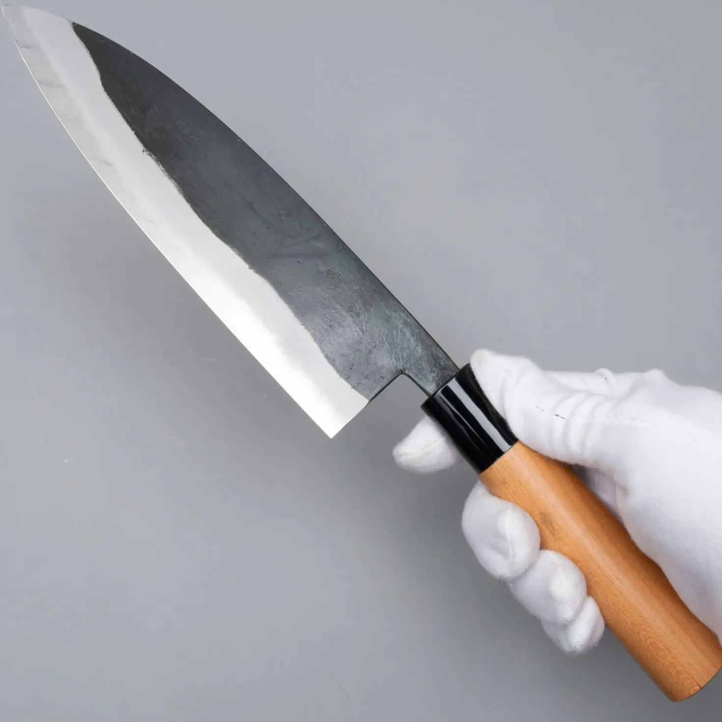 Hinokuni Shirogami Kurouchi Santoku 18 cm