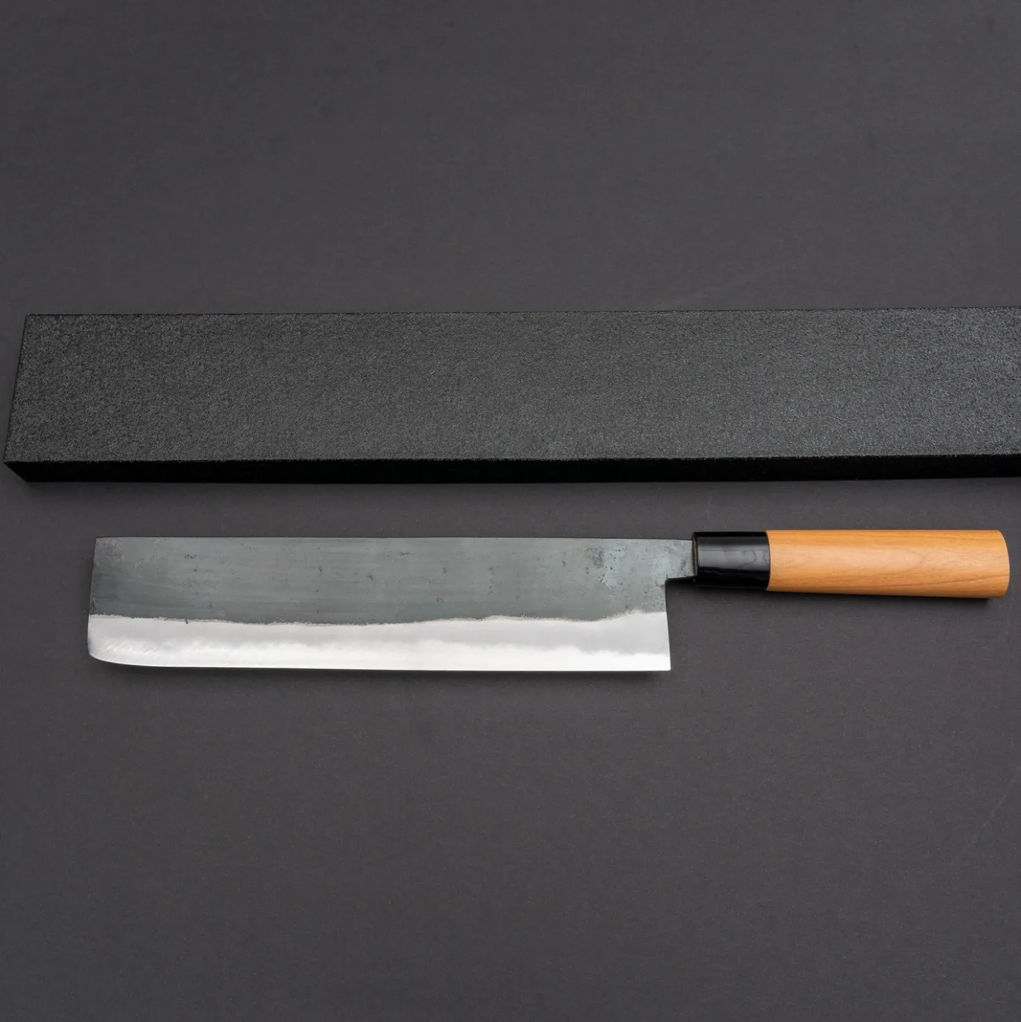 Hinokuni Shirogami Kurouchi Nakiri 24 cm