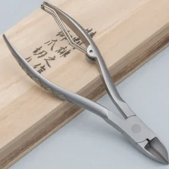 Hiroshi Suzuki Japanse Nageltang
