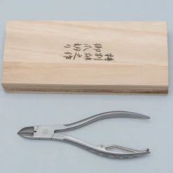 Hiroshi Suzuki Japanse Nageltang