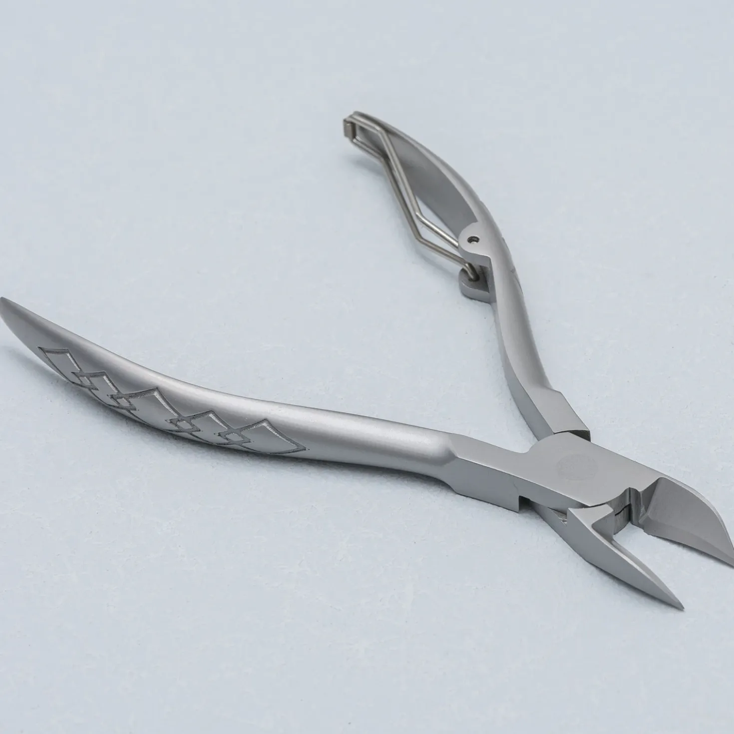 Hiroshi Suzuki Japanse Nageltang