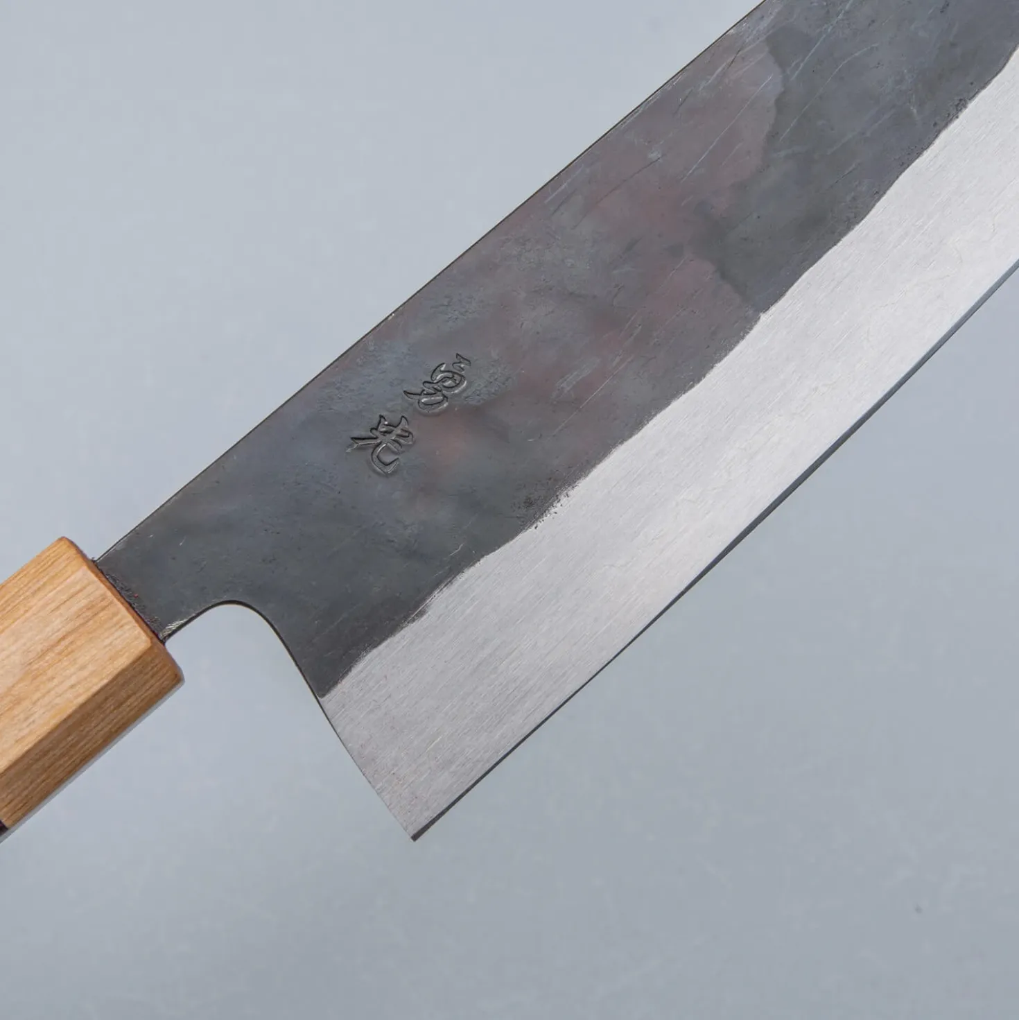 Isamitsu Shirogami #1 Kurouchi Santoku 16.5 cm