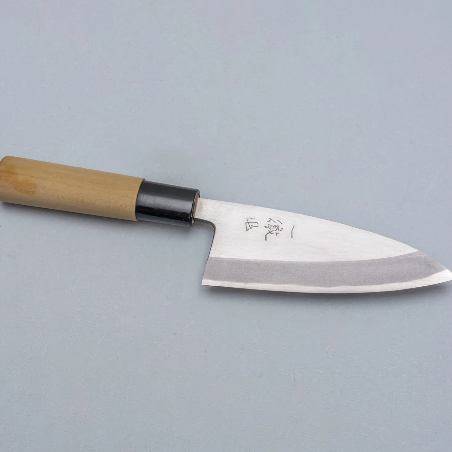 Ittetsu Uraoshi Hand Forged Shiro #2 Deba 12 cm