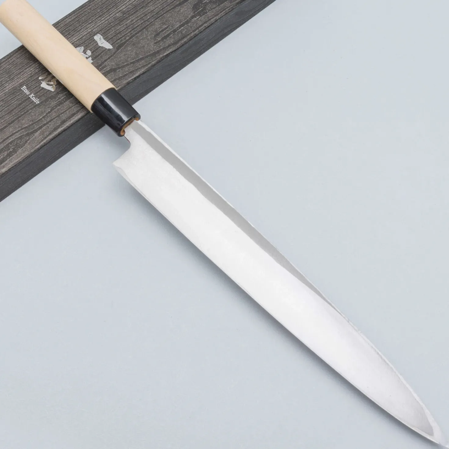 Ittetsu Uraoshi Hand Forged Tsuchime Kurouchi Shiro #2 Yanagiba 30 cm Lefthanded