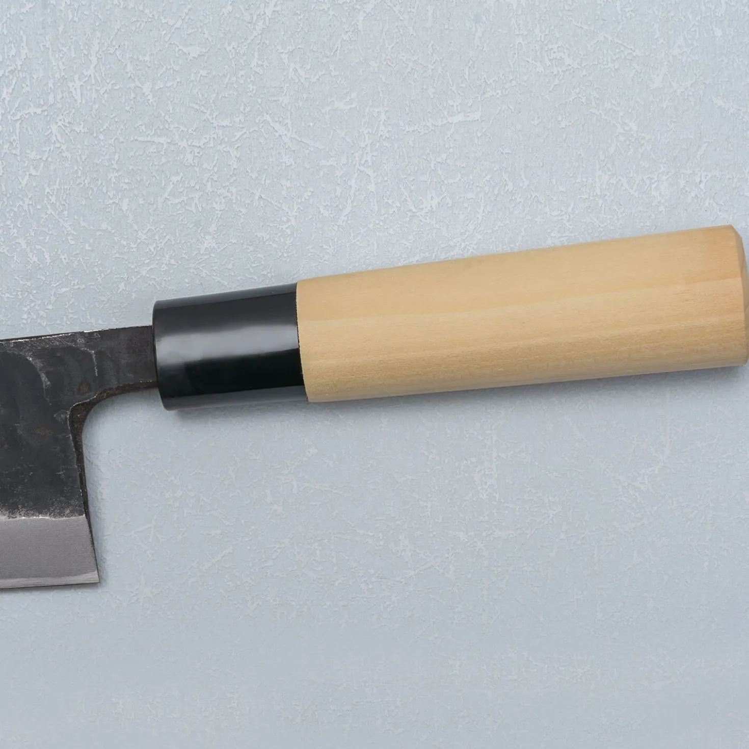 Ittetsu Uraoshi Hand Forged Tsuchime Kurouchi Shiro #2 Deba 15 cm Lefthanded