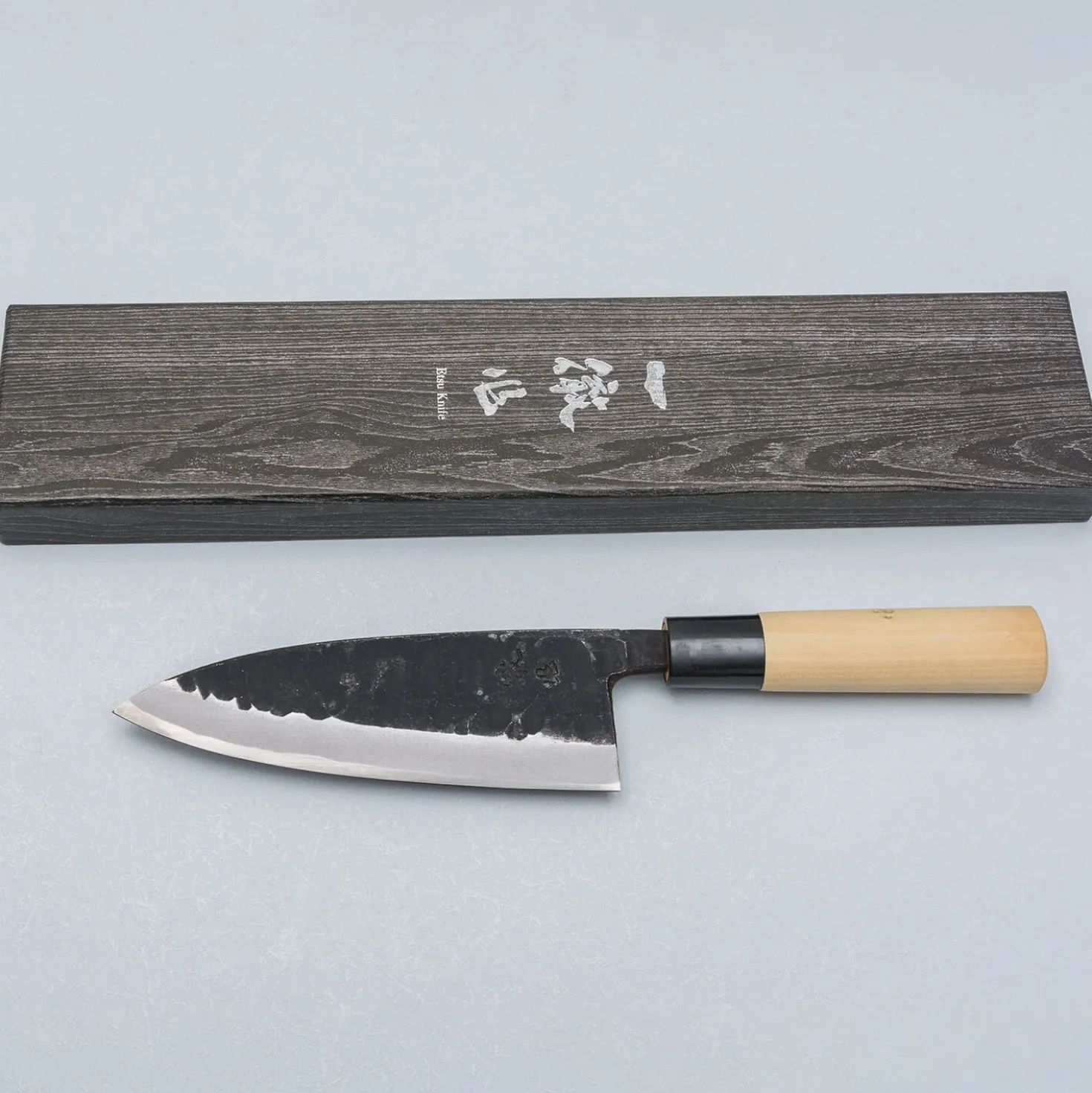 Ittetsu Uraoshi Hand Forged Tsuchime Kurouchi Shiro #2 Deba 15 cm Lefthanded