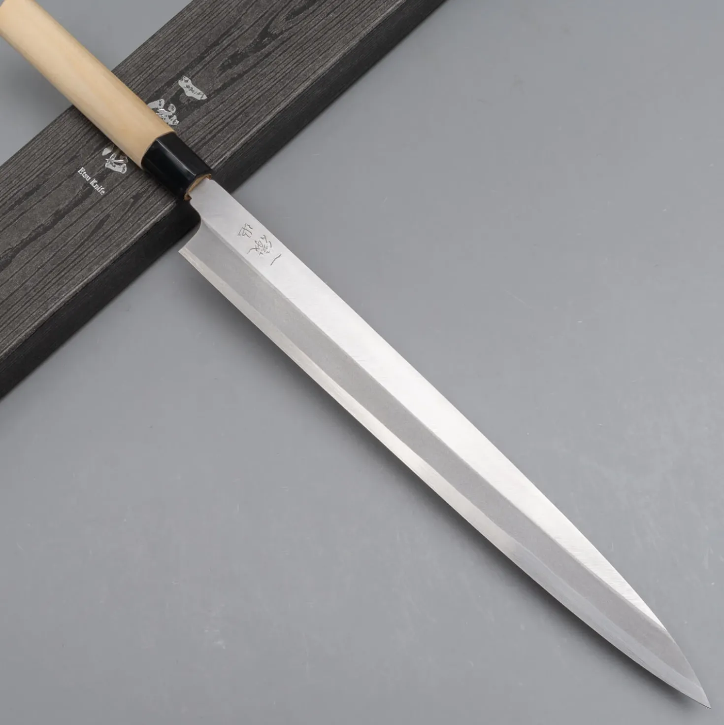 Ittetsu Uraoshi Shiro #2 Yanagiba 33 cm