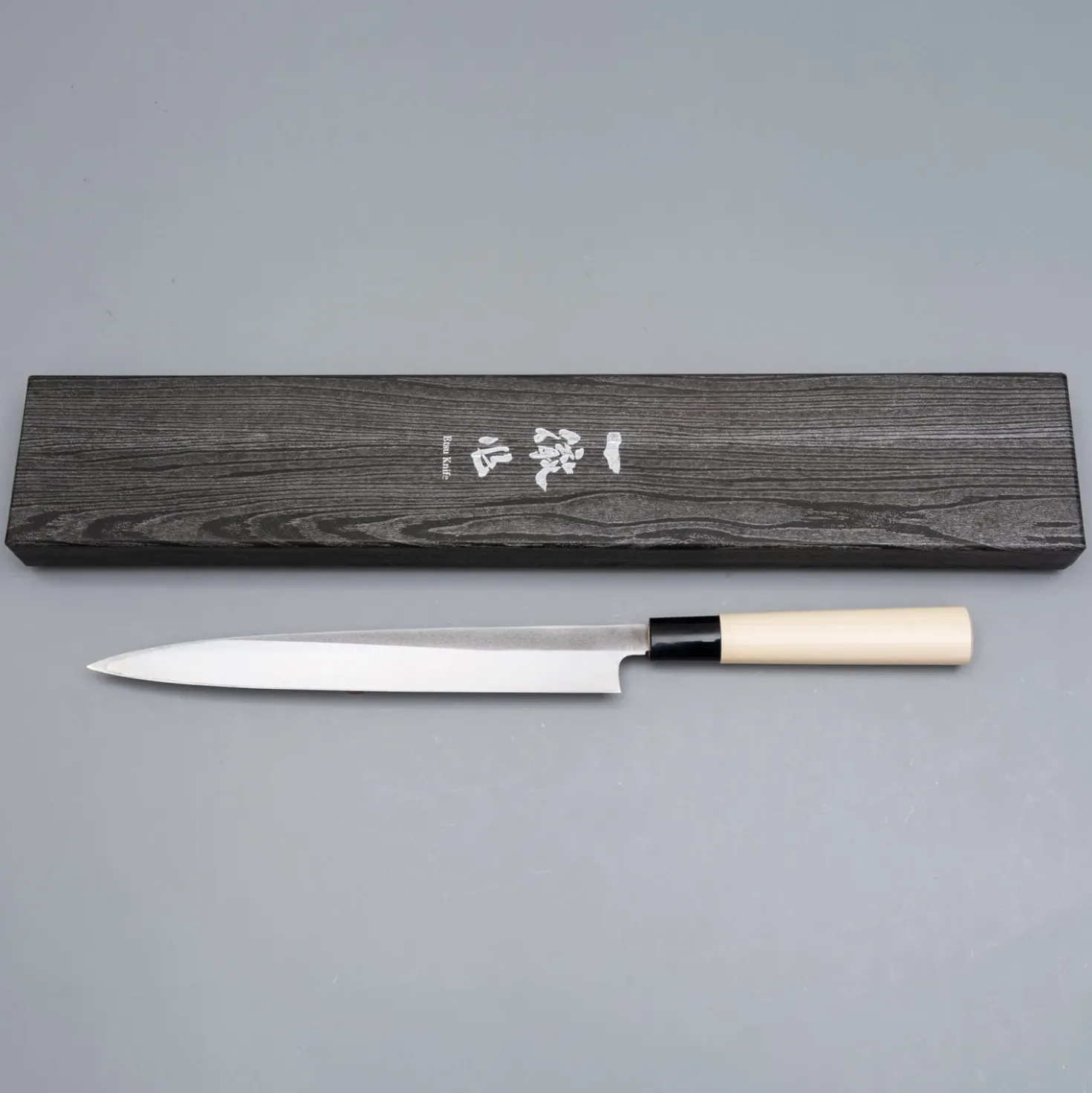 Ittetsu Uraoshi Shiro #2 Yanagiba 24 cm