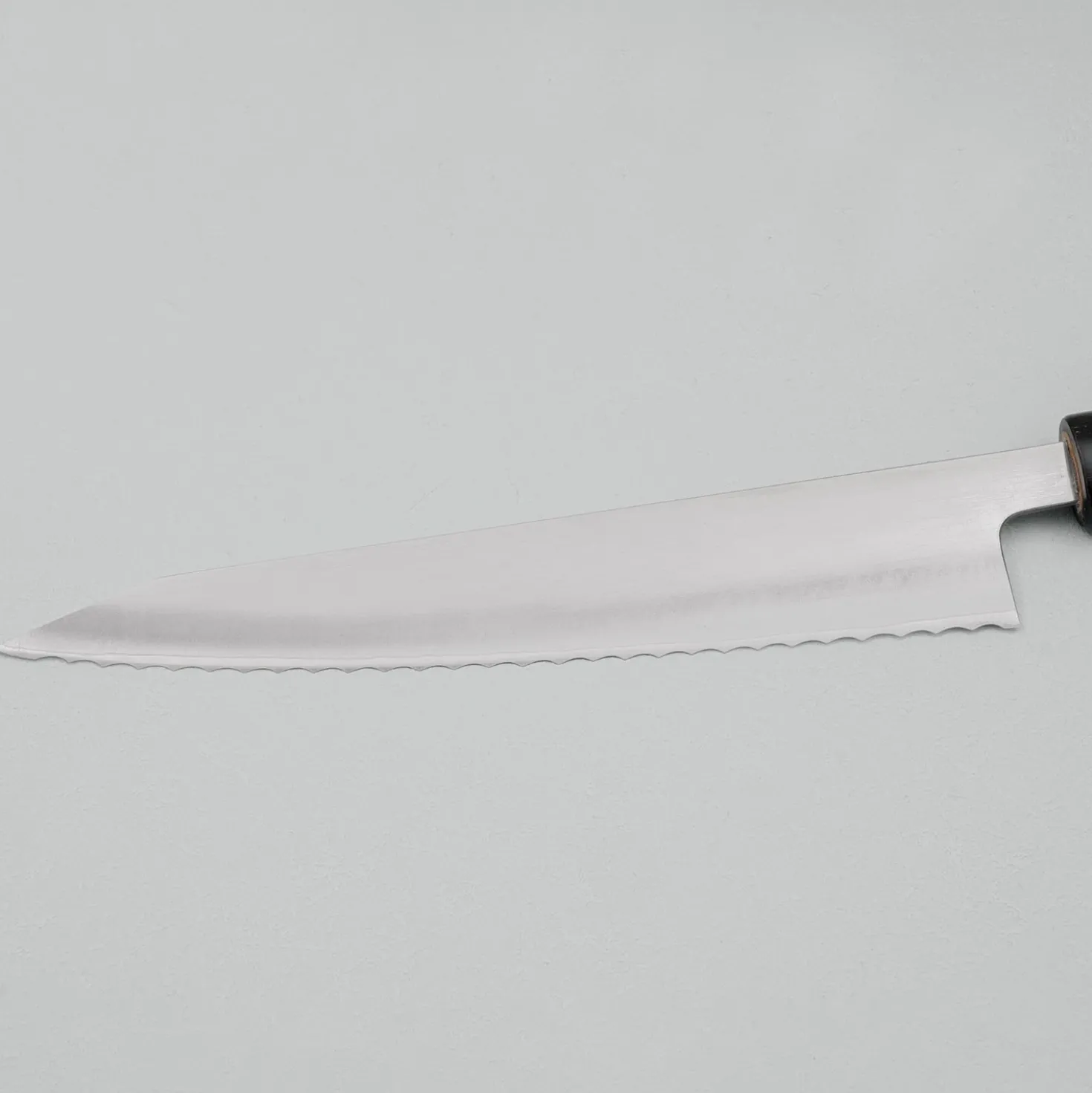 JNS Kaeru Kasumi SLD Serrated Petty 18 cm