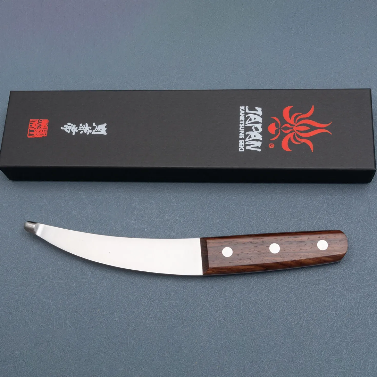 Kanetsune Jagersmessen Chou Strip mes