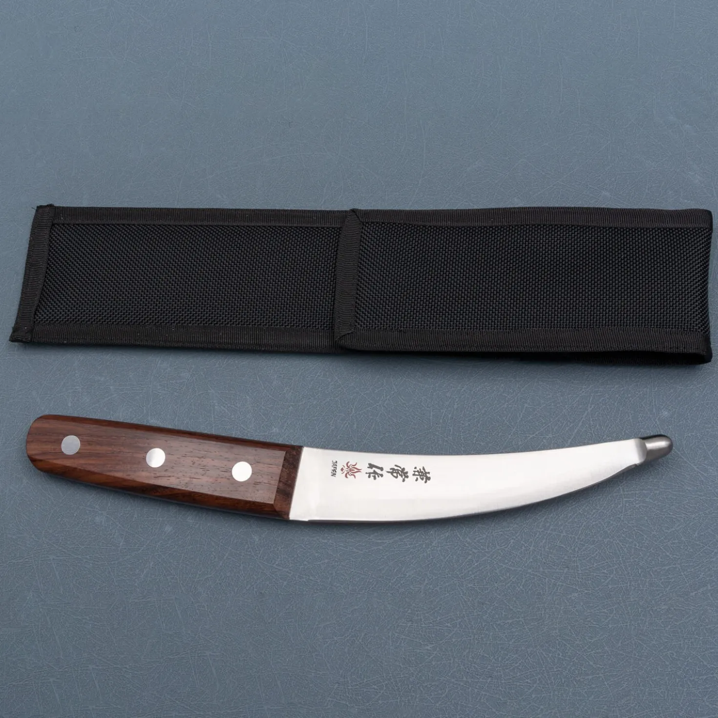 Kanetsune Jagersmessen Chou Strip mes