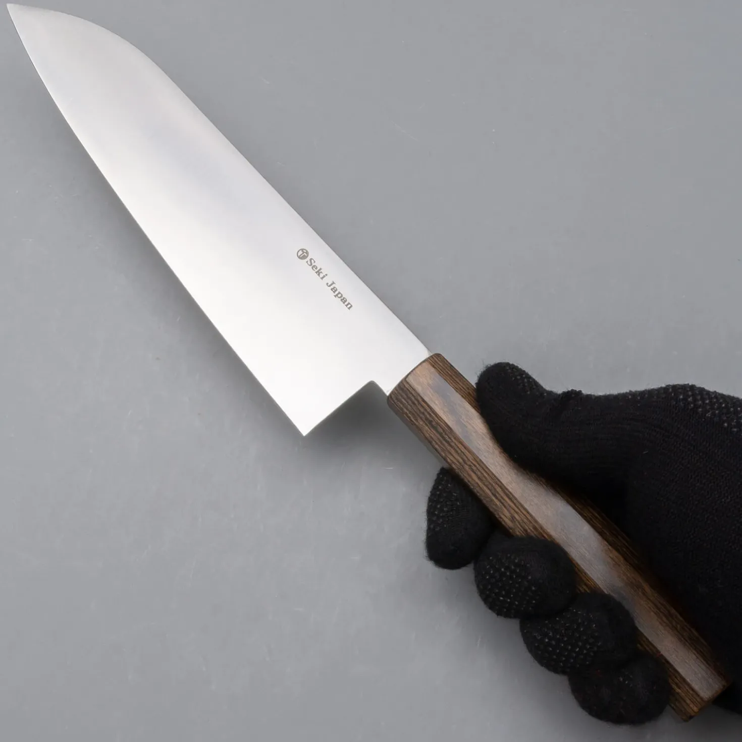Kanetsune VG10 Monosteel Santoku 18 cm
