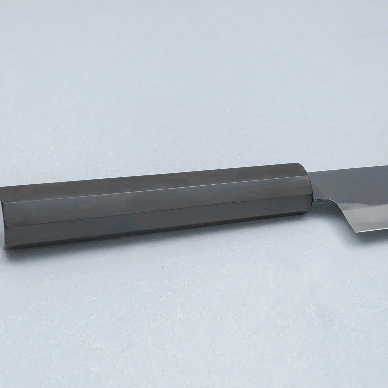 Kazoku Aogami 2 Kurouchi Gyuto 21 cm