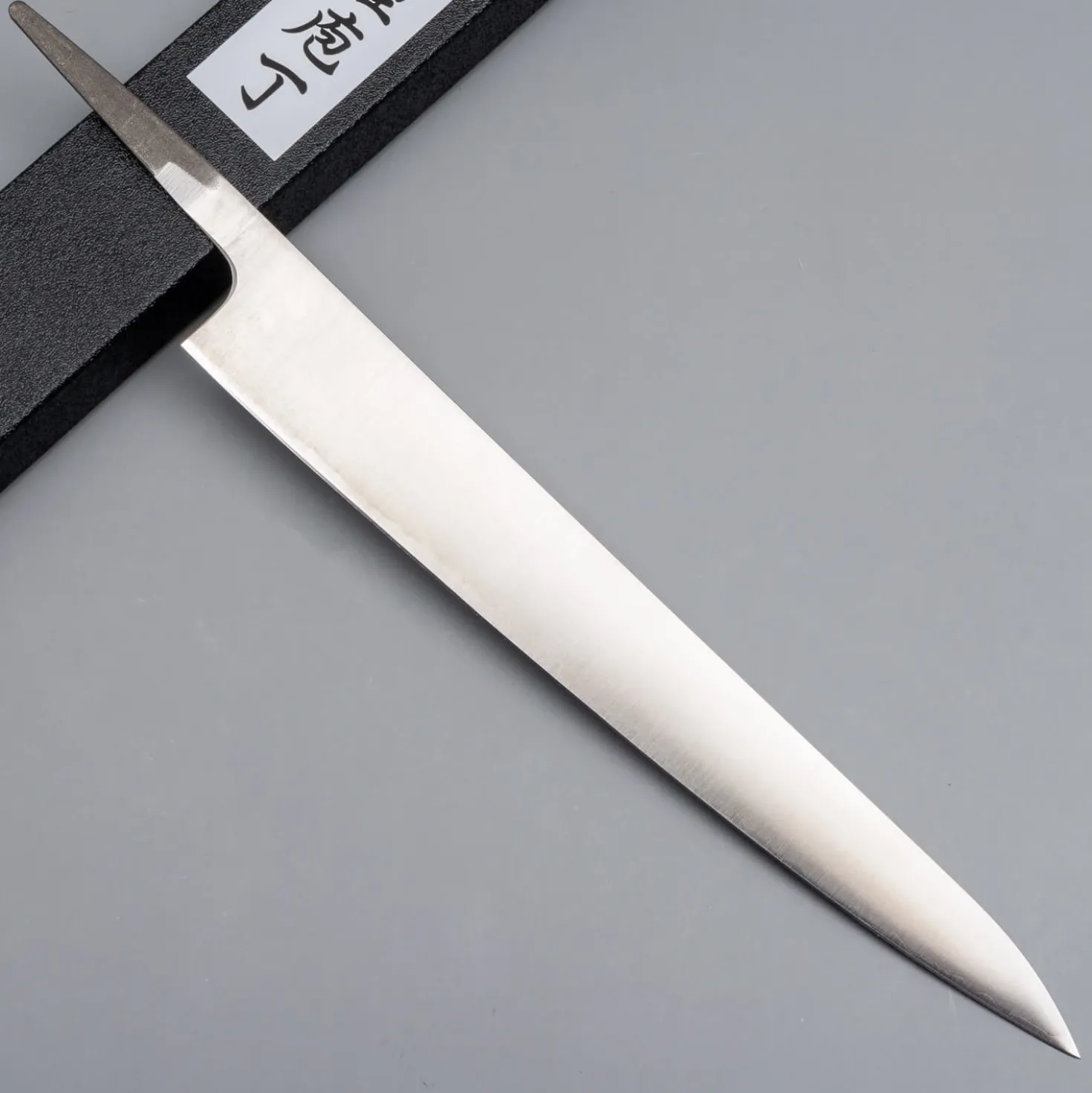 Kazoku Ginsan Migaki Sujihiki 27 cm Lemmet
