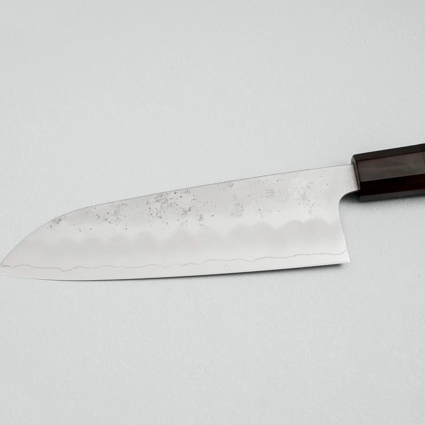 Kazoku Ginsan Nashiji Ebony Santoku 17 cm