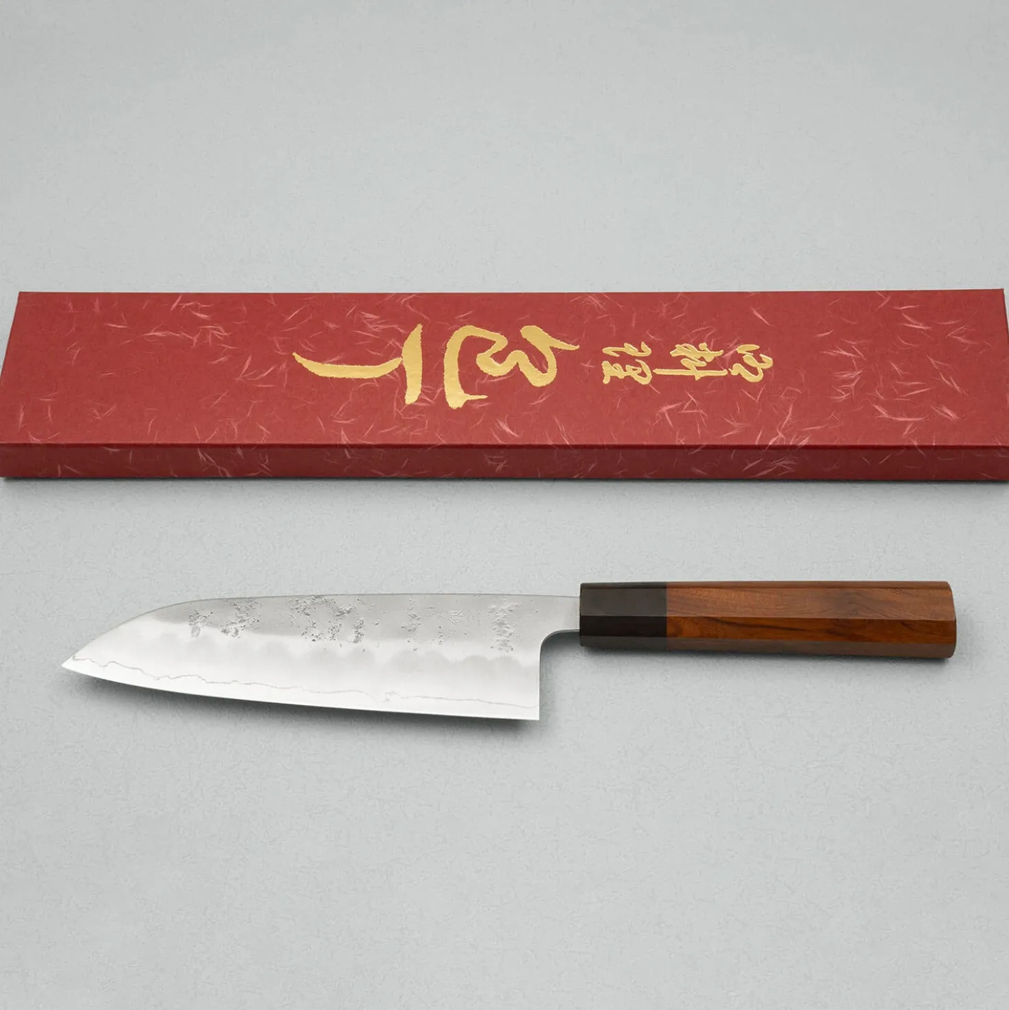 Kazoku Ginsan Nashiji Rosewood Santoku