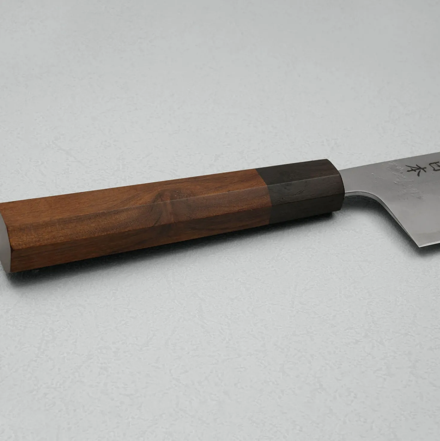 Kazoku Ginsan Nashiji Rosewood Santoku