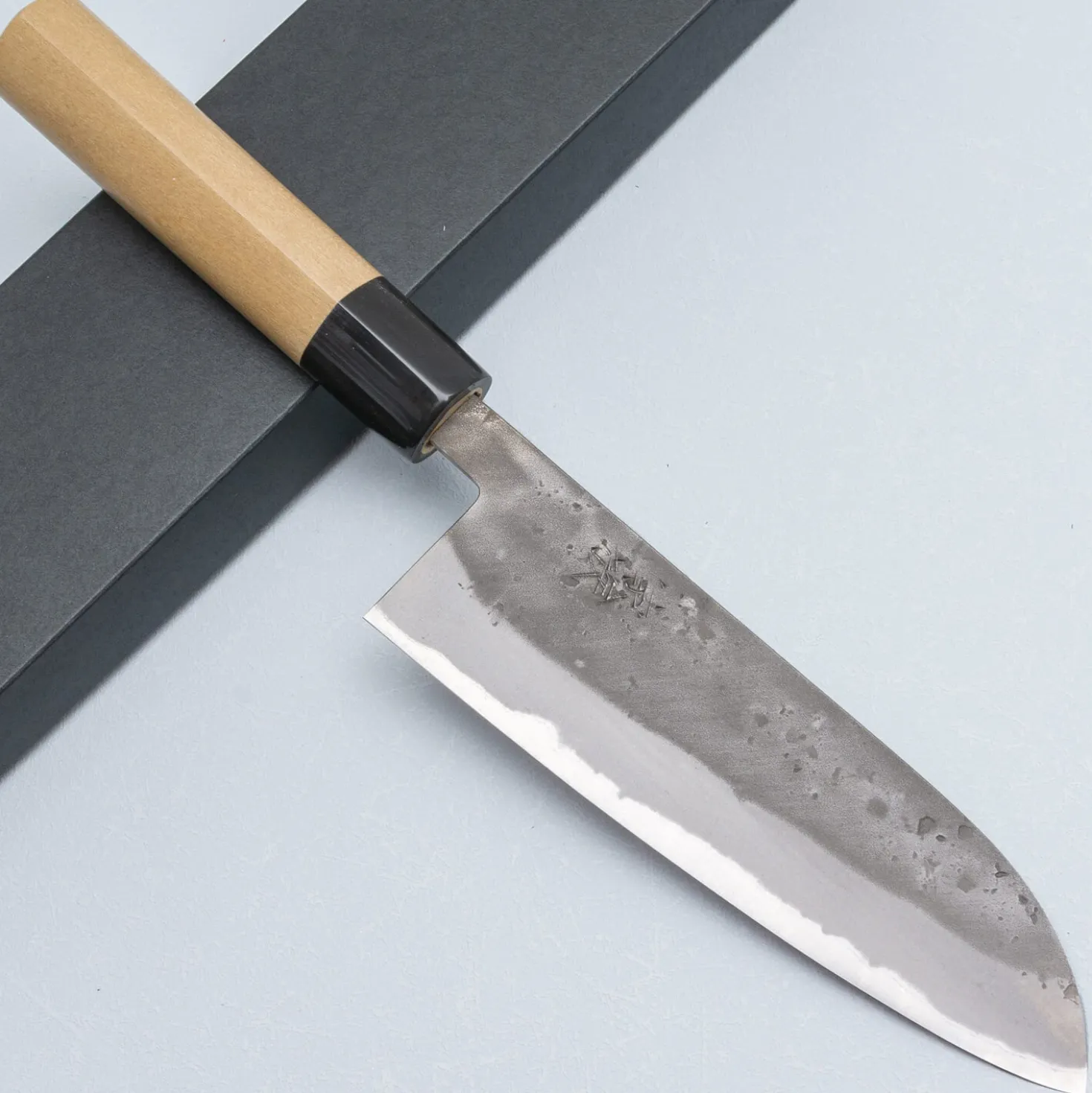 Kazoku Kage Aogami Santoku