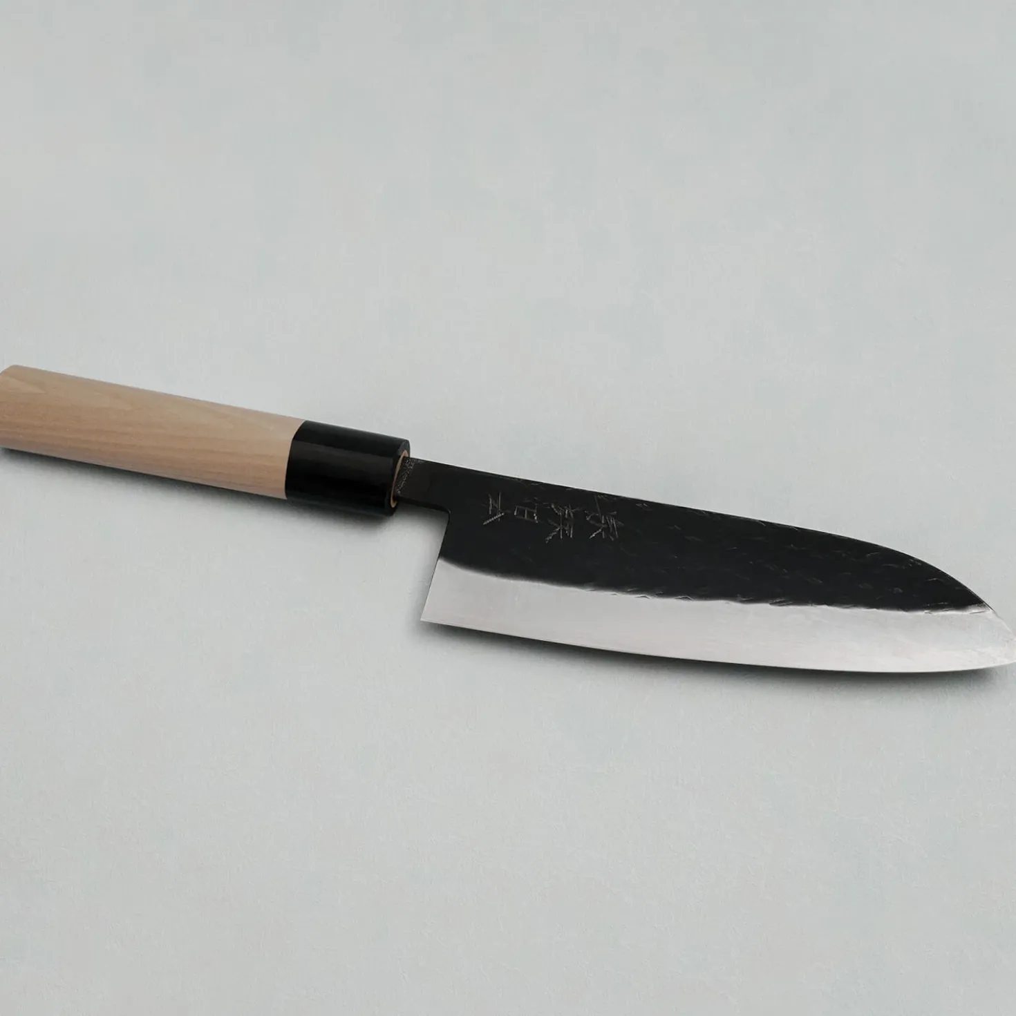 Kazoku Kaji Black Santoku 17 cm