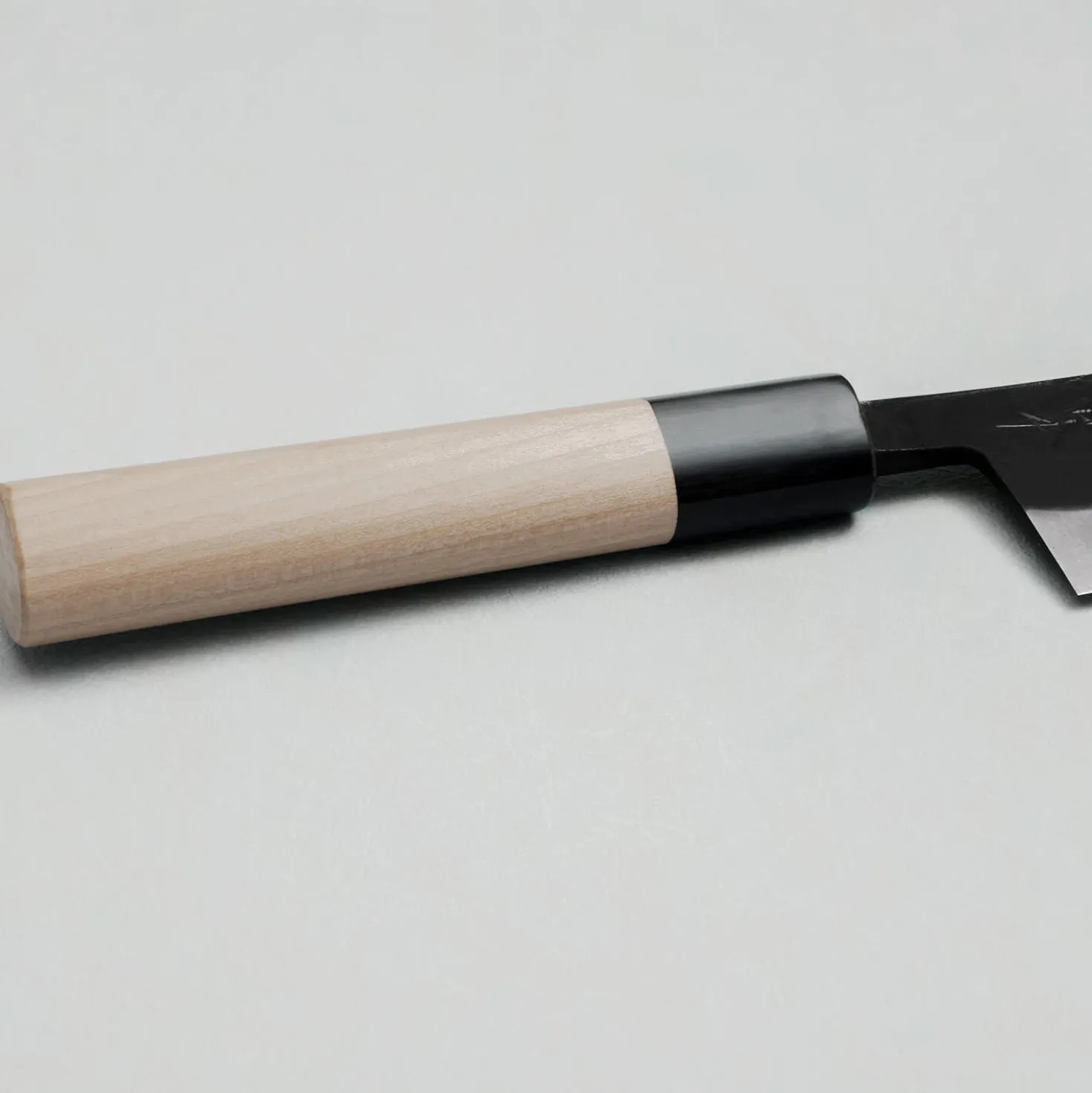 Kazoku Kaji Black Santoku 17 cm