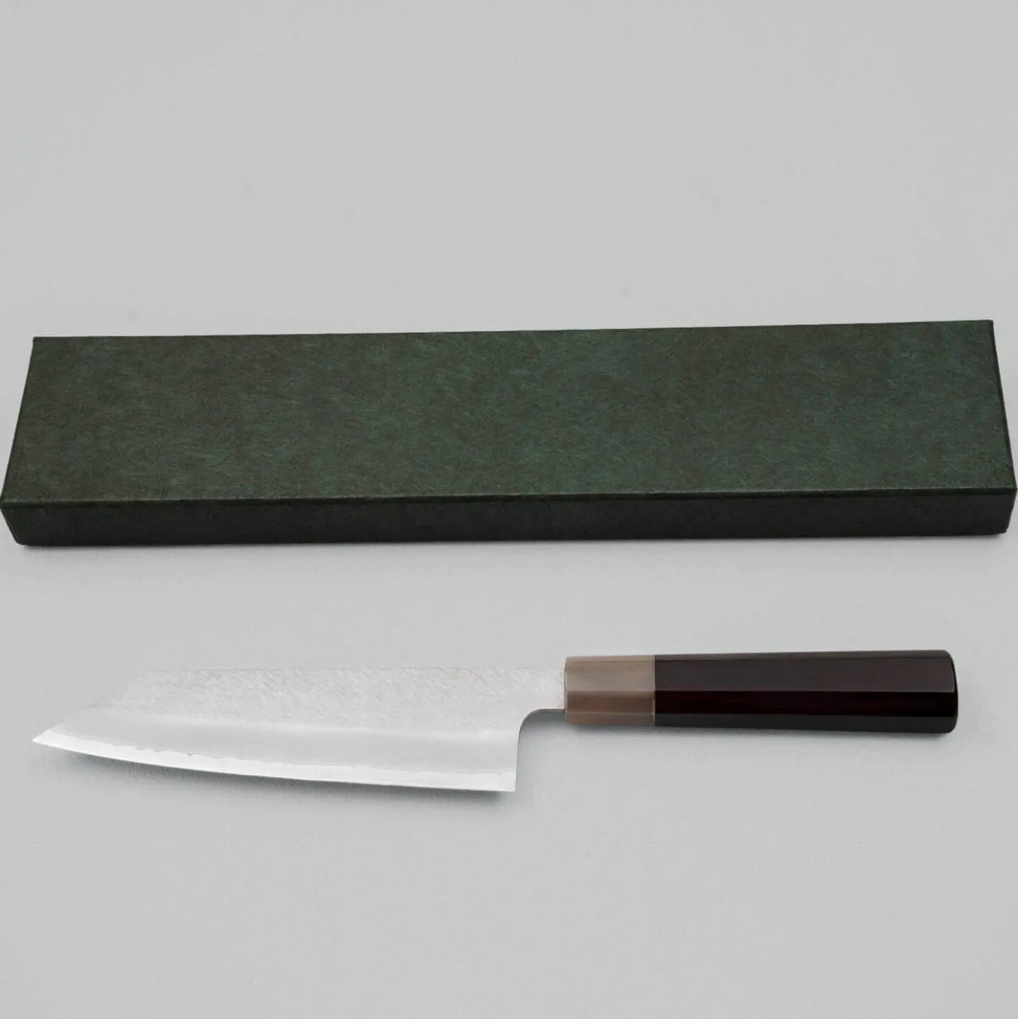 Kazoku Kegawa Ginsan Bunka 17 cm