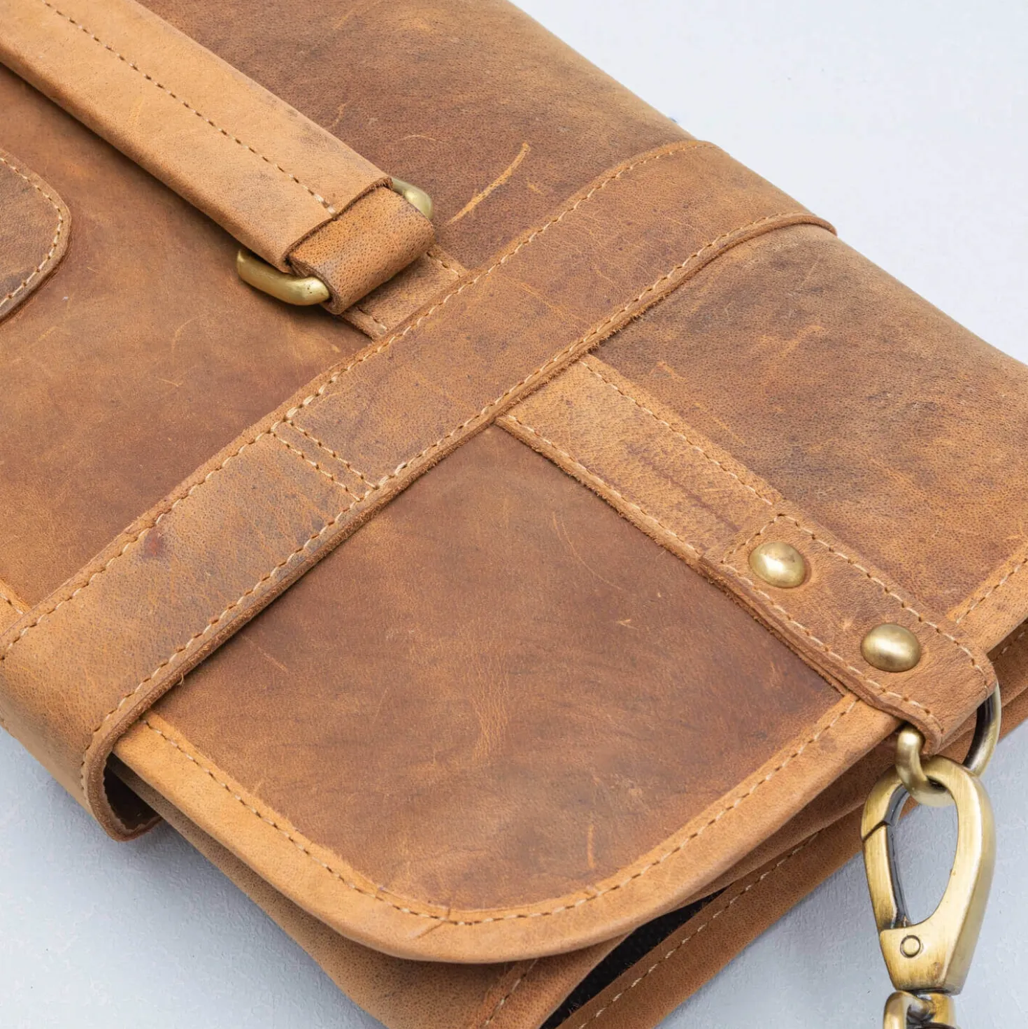 Kazoku Leren Messentas 10 vaks Cognac