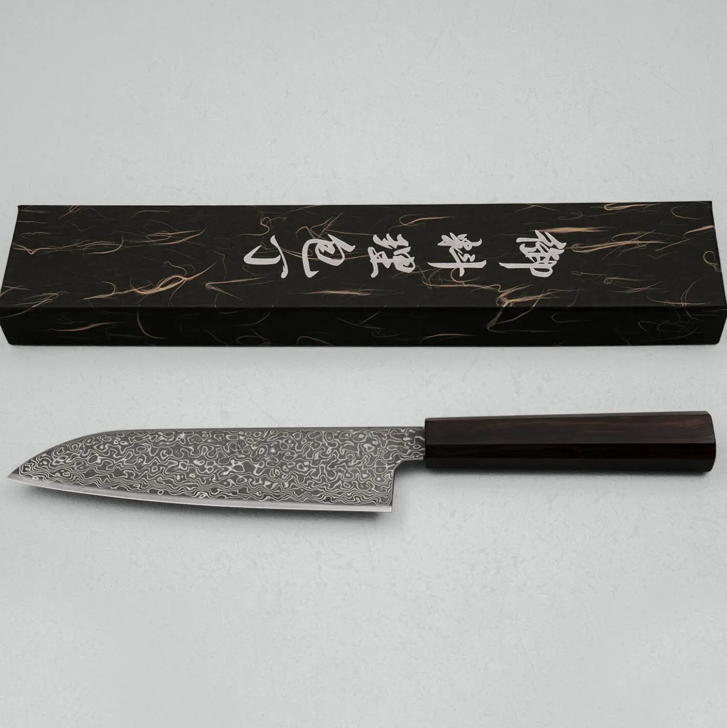 Kazoku Rinmon Ebony Santoku 18 cm