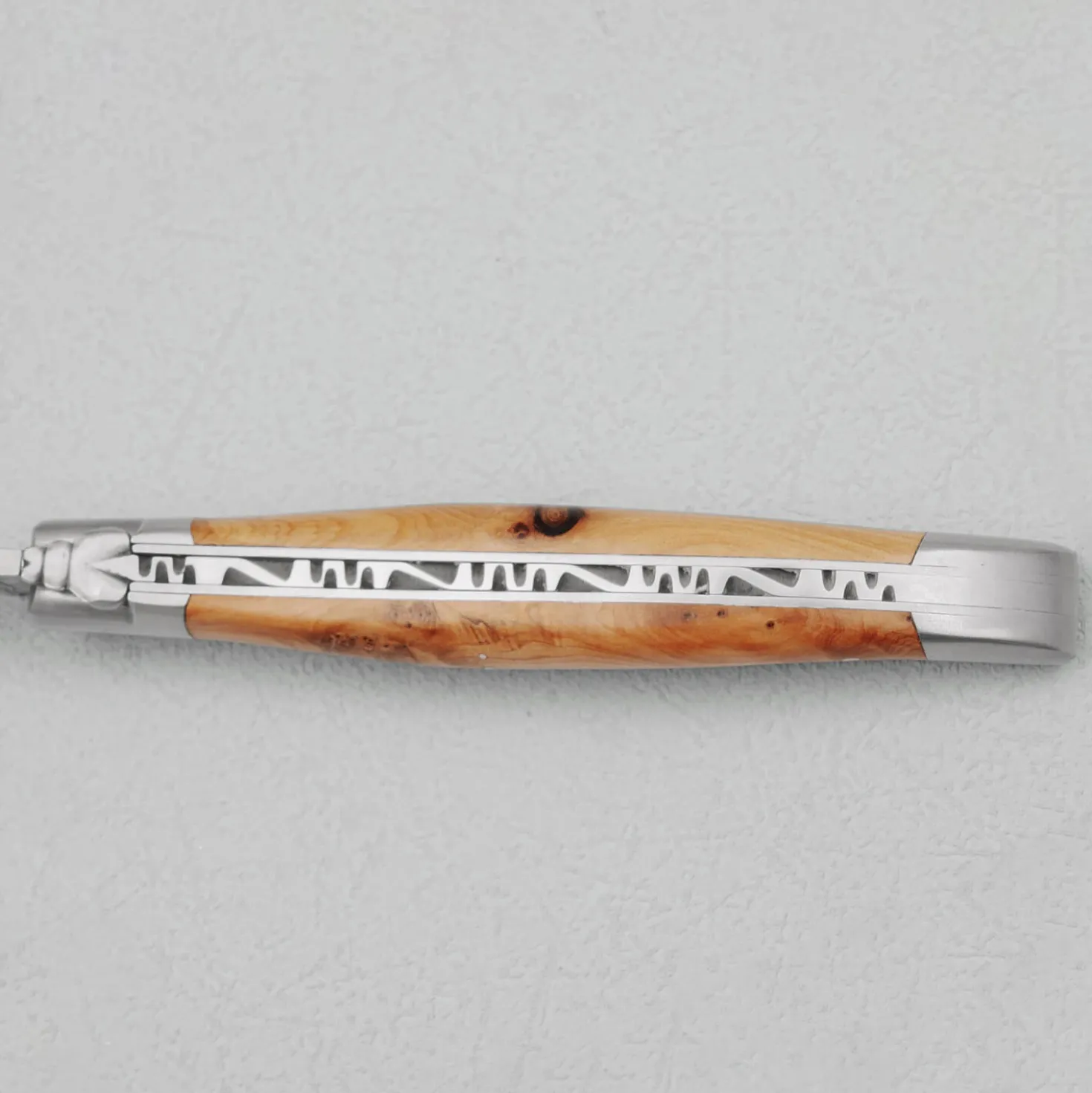 Laguiole en Aubrac Balbach Damast Zakmes Jeneverbes 12 cm