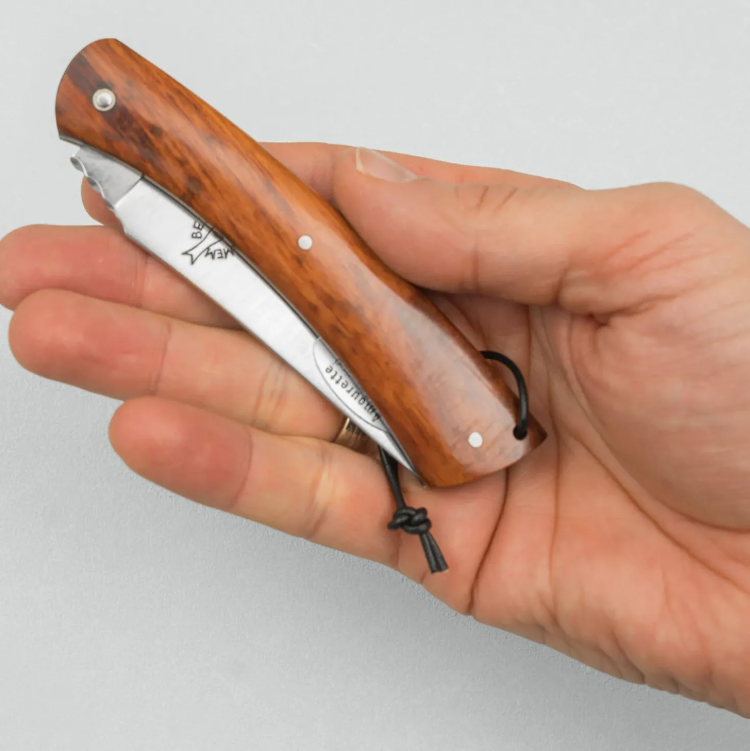 Laguiole en Aubrac Camembert Snakewood Zakmes