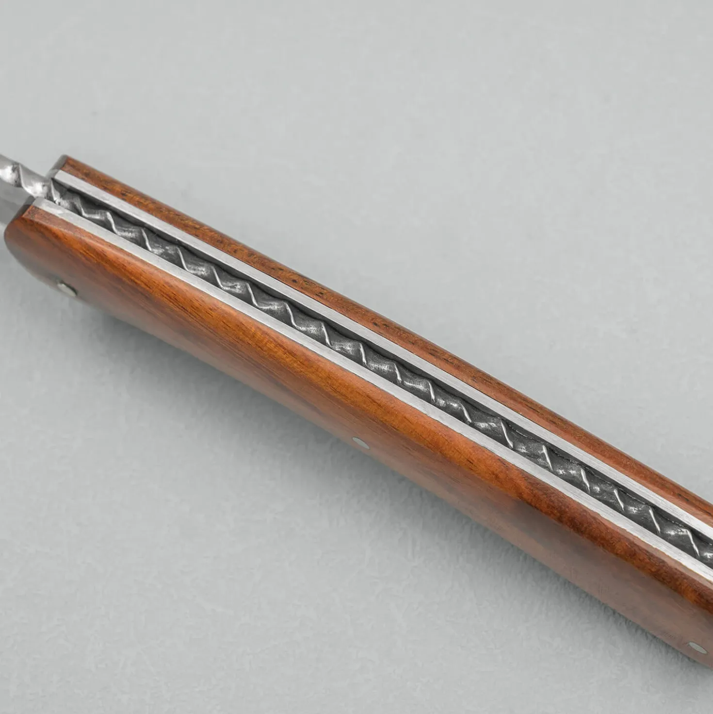 Laguiole en Aubrac Camembert Snakewood Zakmes