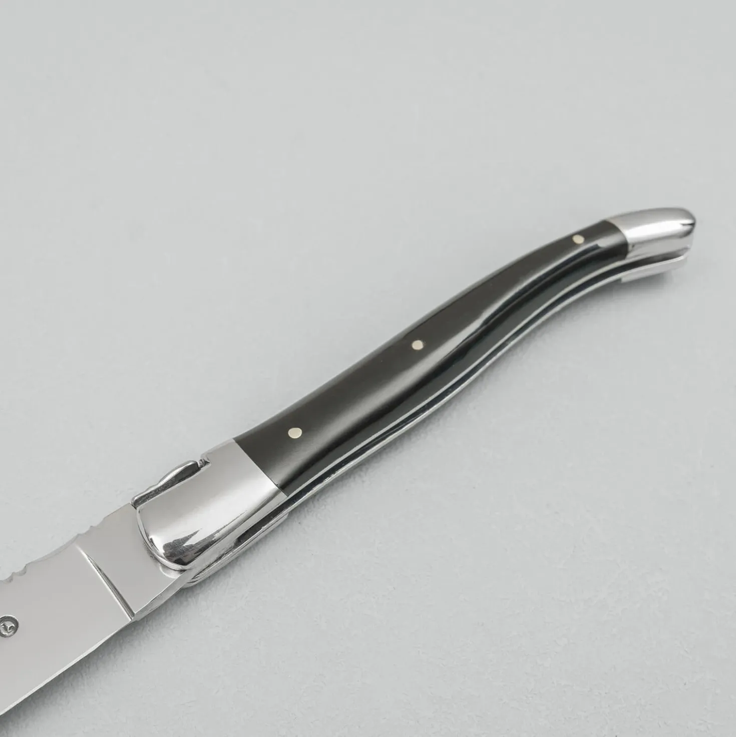 Laguiole en Aubrac Classic Zakmes Zwart Hoorn 12 cm