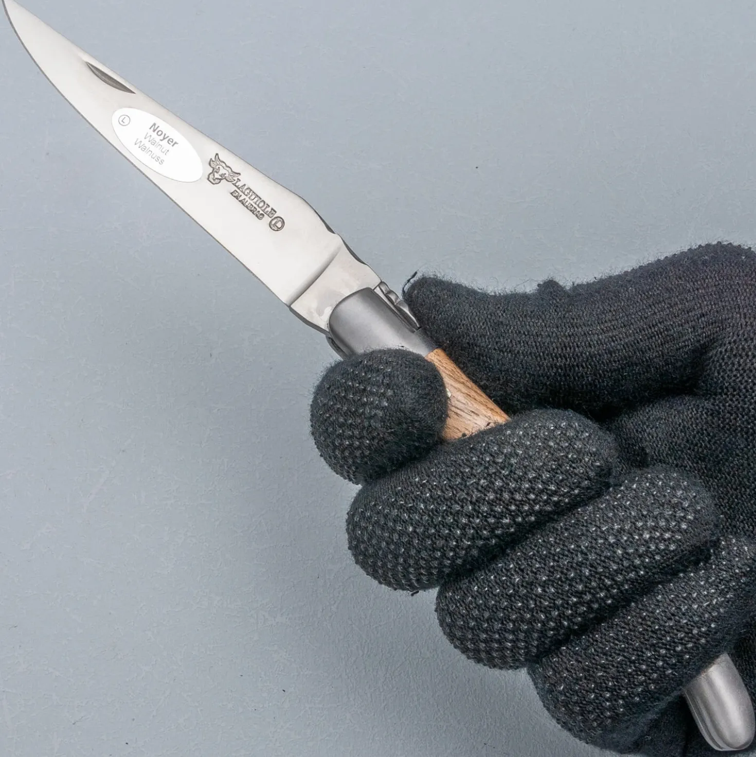 Laguiole en Aubrac Classic Zakmes Walnoothout 12 cm