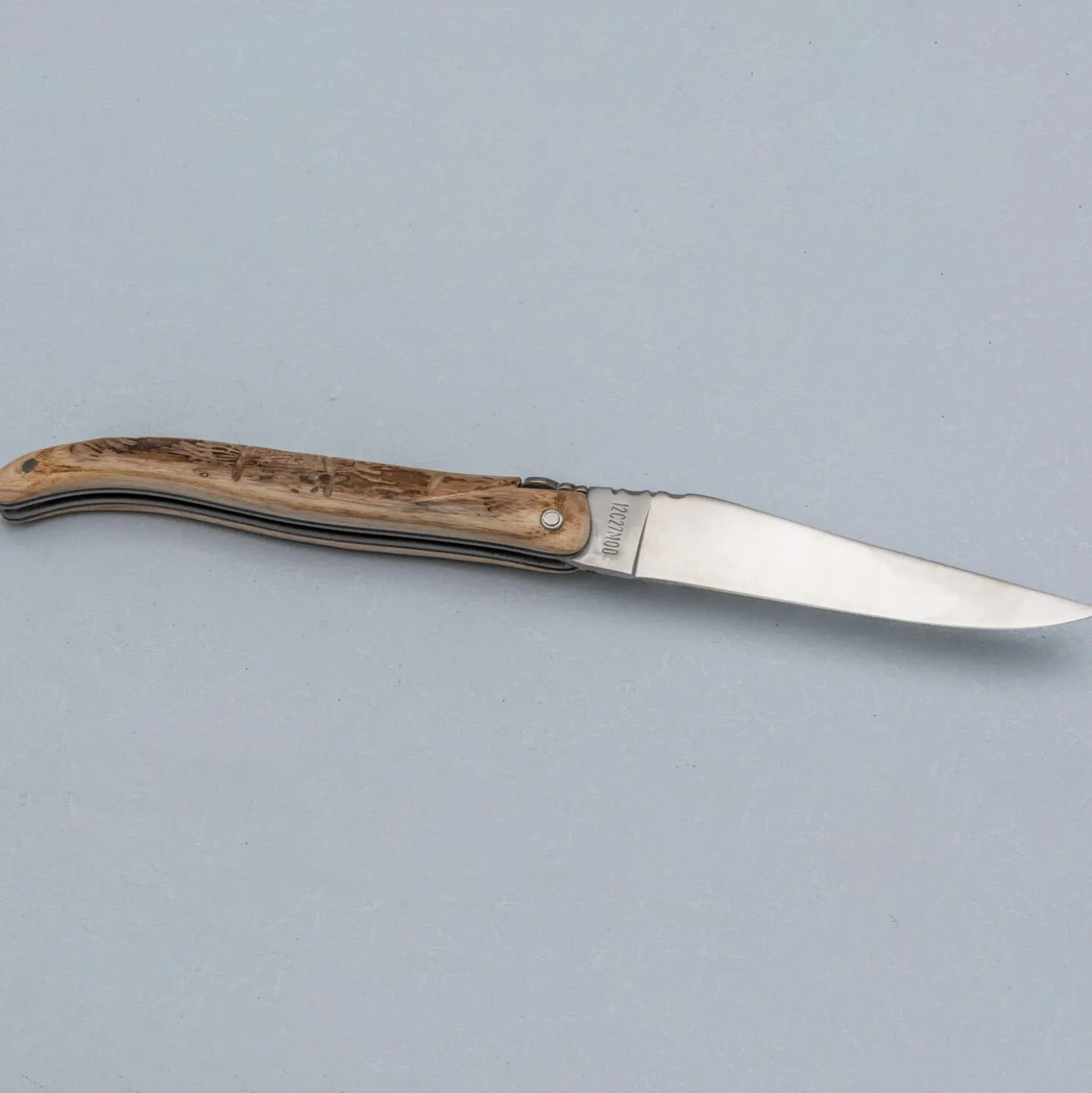 Laguiole en Aubrac Classic Zakmes Essenhout 12 cm