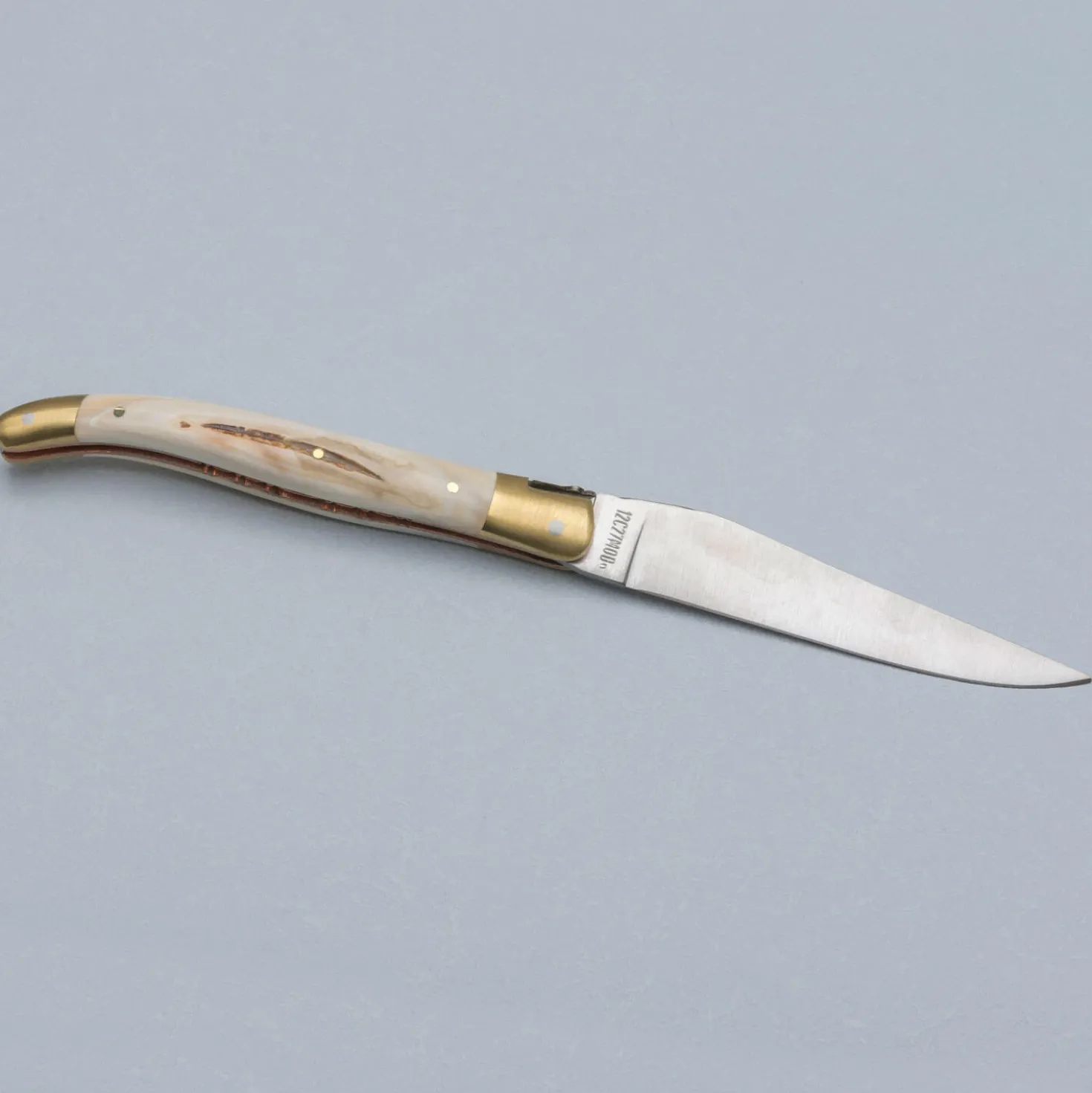 Laguiole en Aubrac Exclusive Laiton Cuivre Zakmes