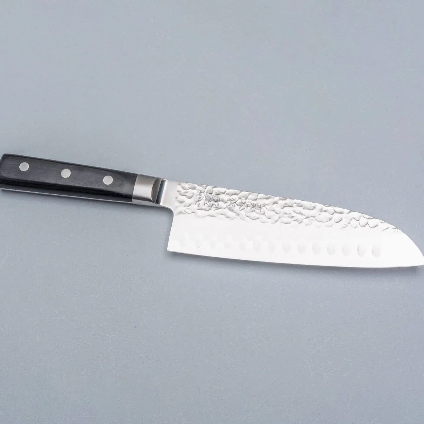 Mac Professional Tsuchime Santoku 17.5 cm