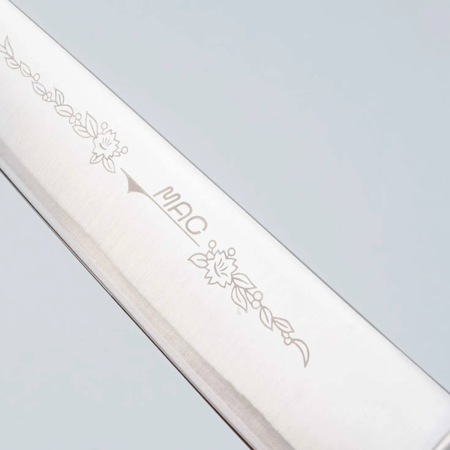 Mac Ultimate Sujihiki 23.5 cm