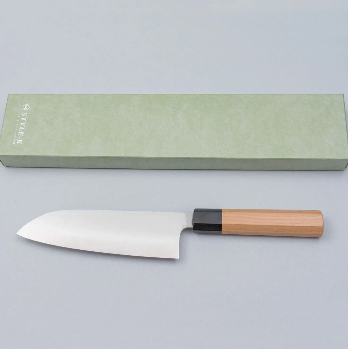 Makoto Kurosaki Coreless Damast Santoku 17 cm