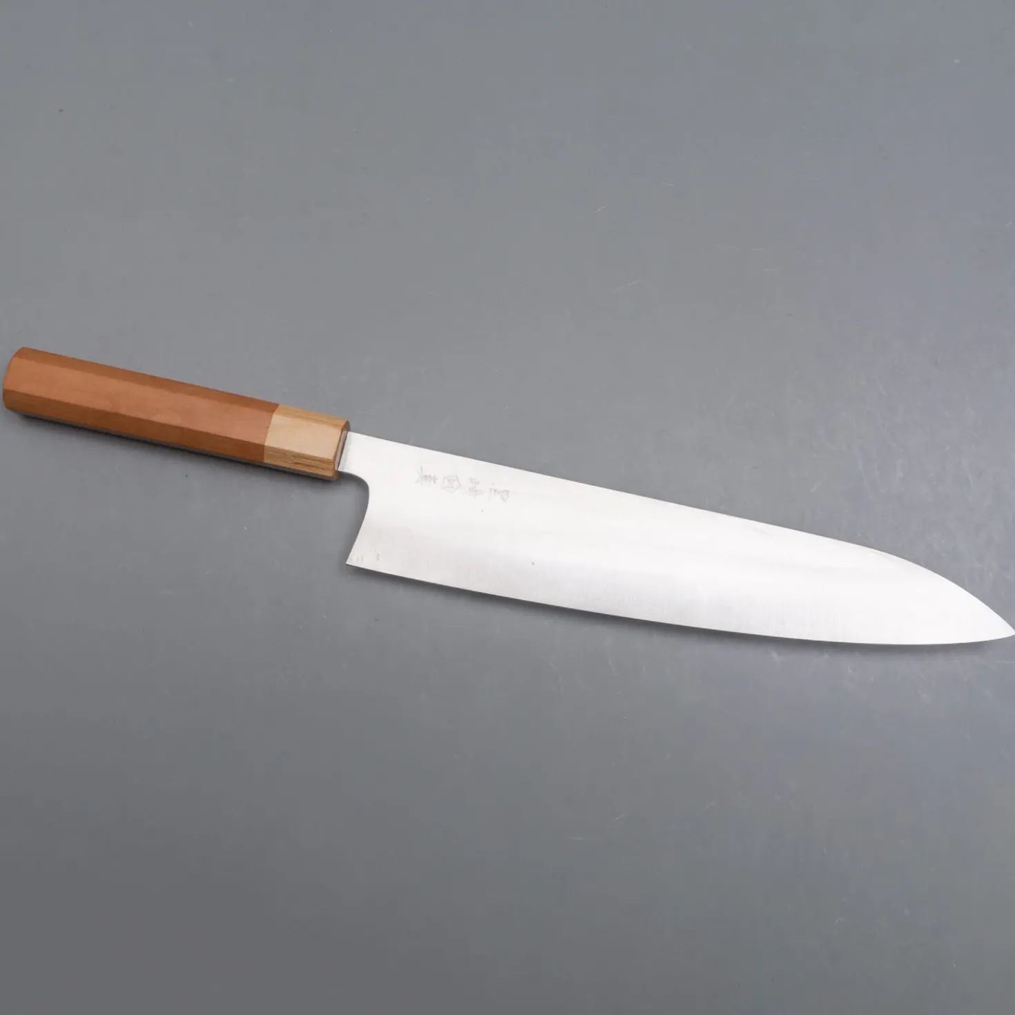 Makoto Kurosaki Sakura Gyuto 24 cm