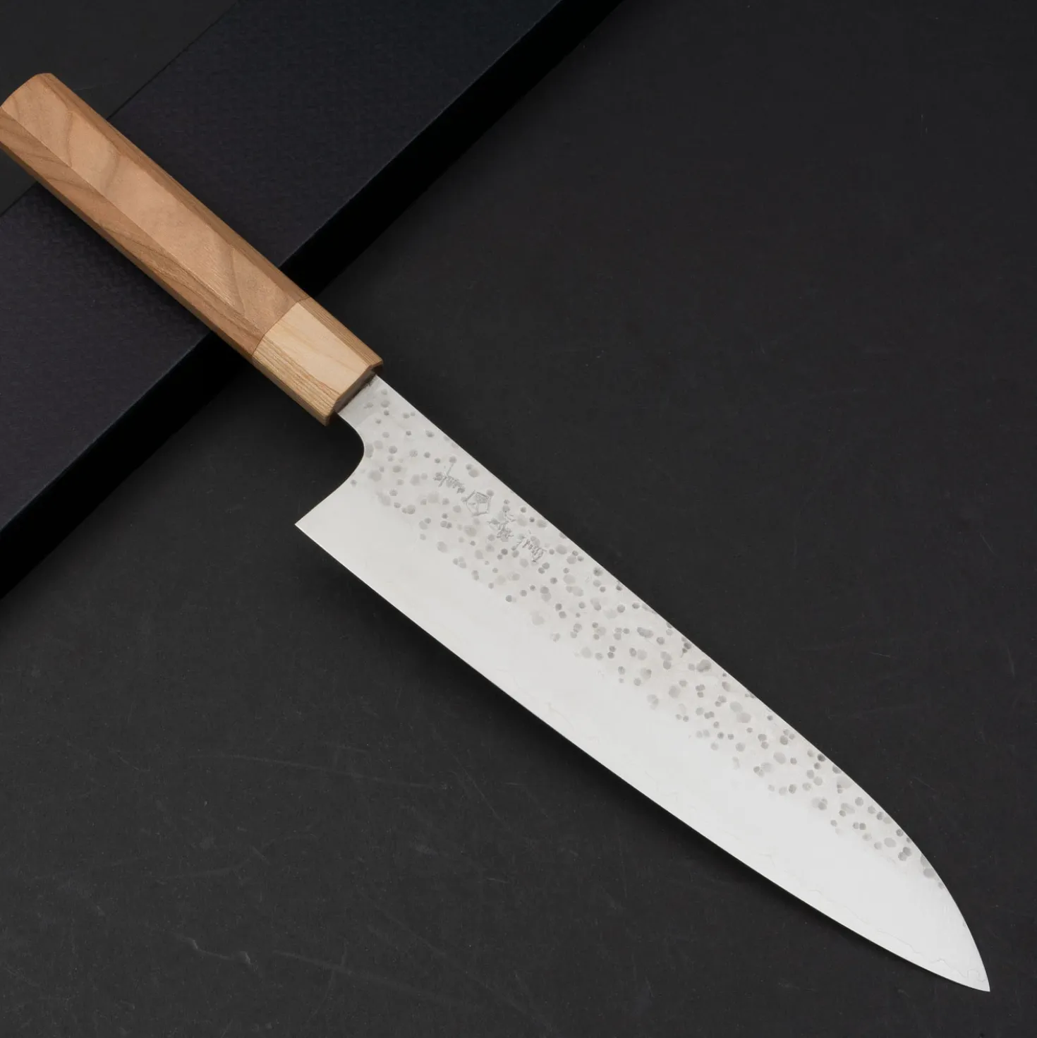 Makoto Kurosaki SG2 Tsuchime Gyuto 240