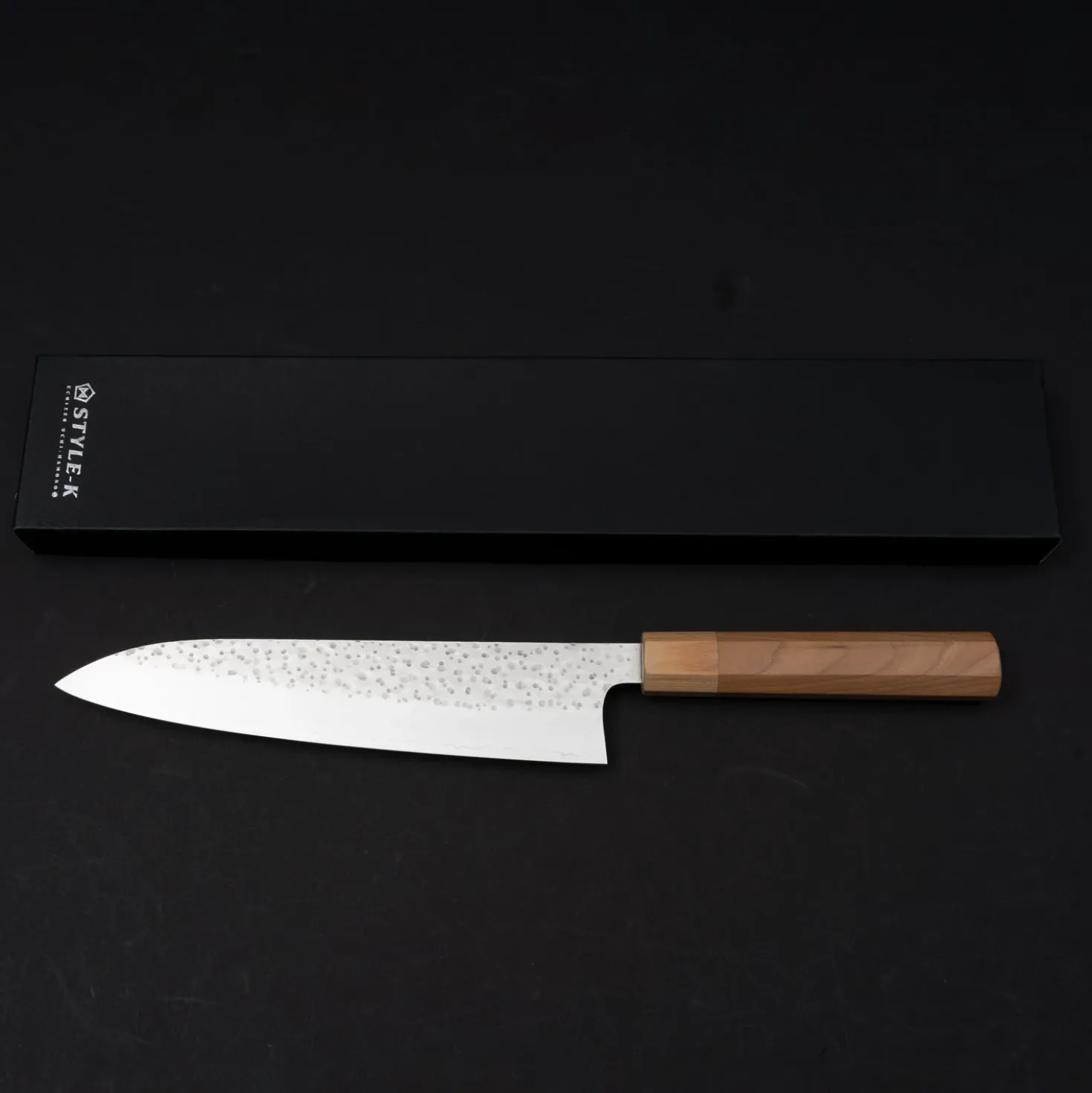 Makoto Kurosaki SG2 Tsuchime Gyuto 240