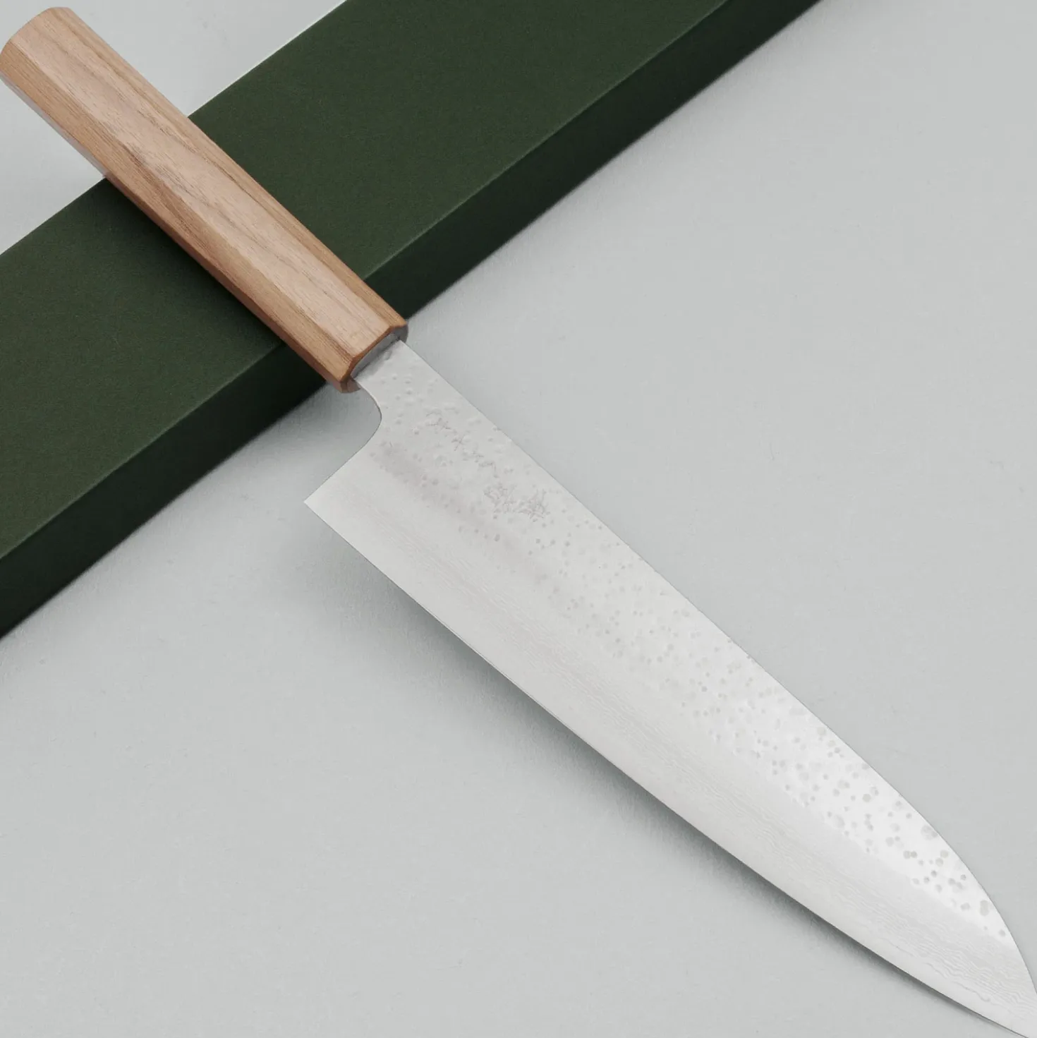 Makoto Kurosaki VG10 Walnut Gyuto 210